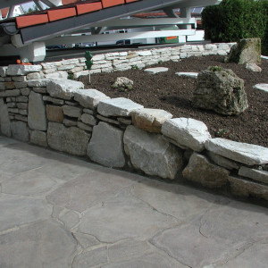 Helmes Gartenbau - Mauern