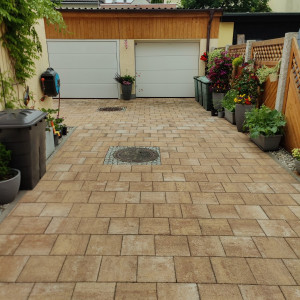 Helmes Gartenbau - Pflasterarbeiten und Wege