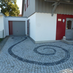 Helmes Gartenbau - Pflasterarbeiten und Wege