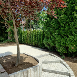 Helmes Gartenbau - Podeste und Treppen