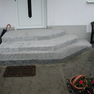 Helmes Gartenbau - Podeste und Treppen