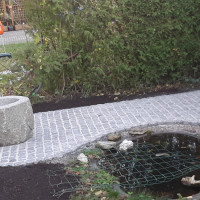 Gartenbrunnen-Granittrog