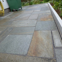 Terrassenentwässreung-Schlitzrinne