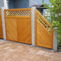 Sichtschutz-Holzwand